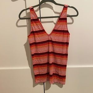 EXPRESS V-CUT TANK TOP